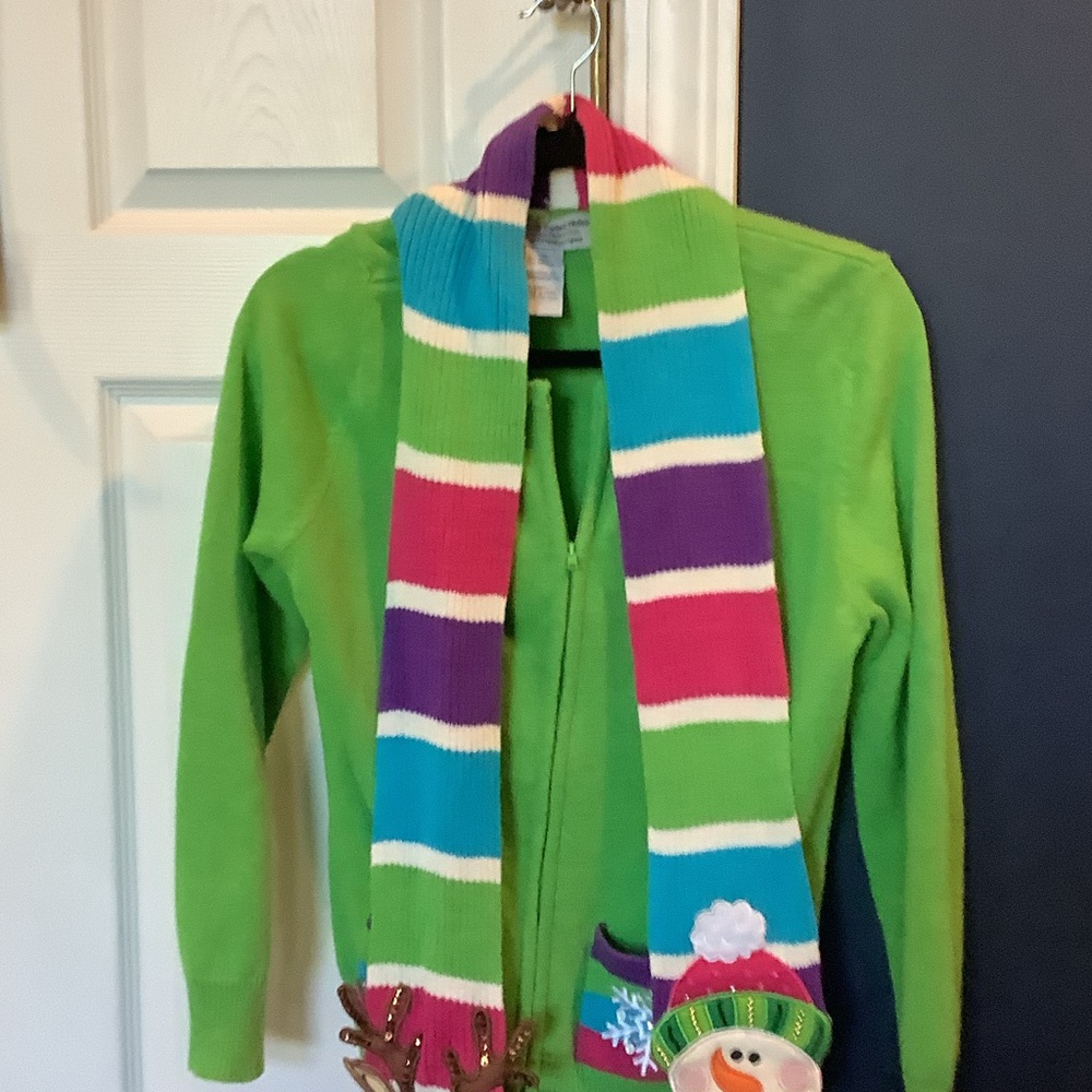 Bright Green Women's Zip-Front Cardigan‎ with Festive Striped Scarf